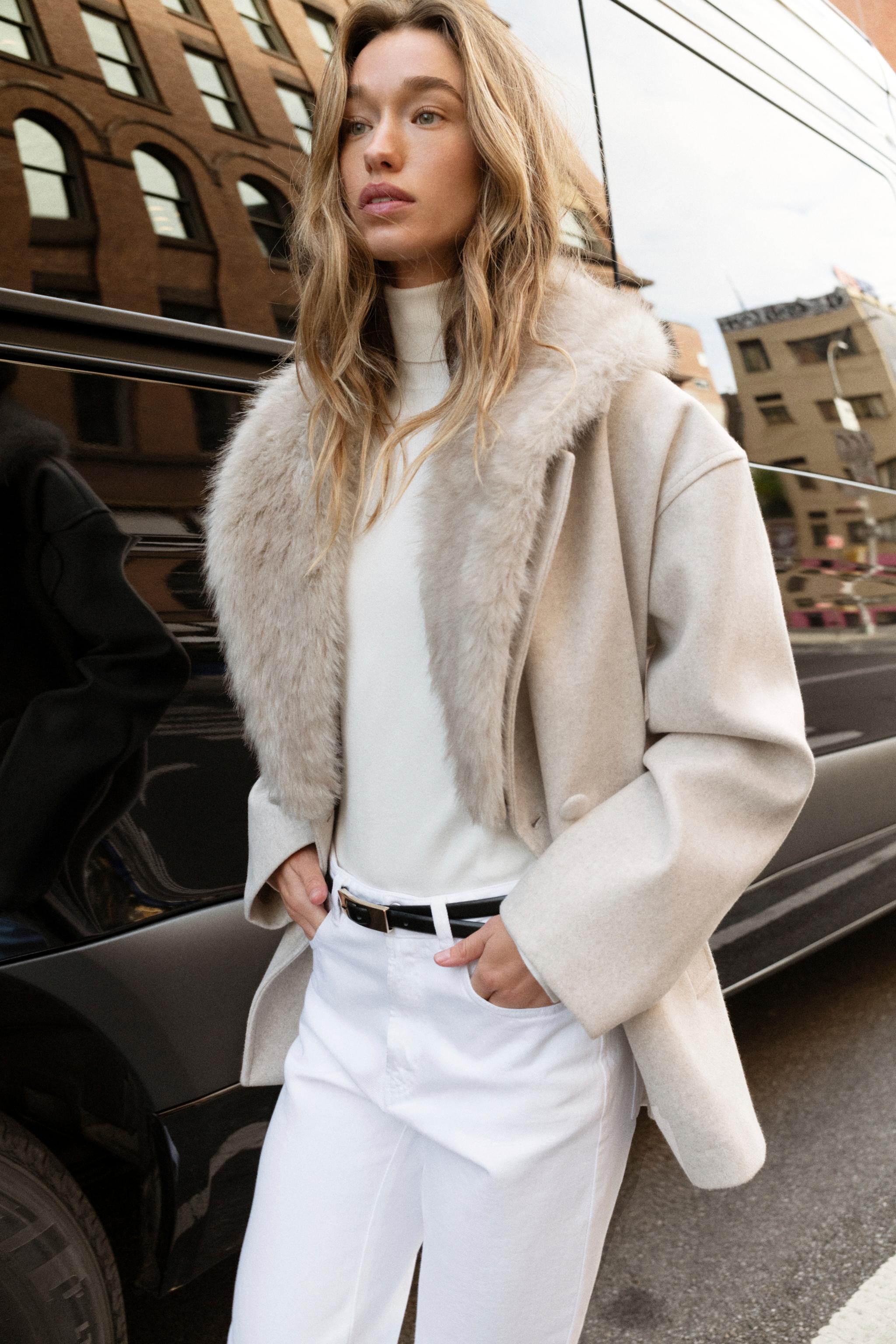 SOFT COAT WITH FAUX FUR COLLAR